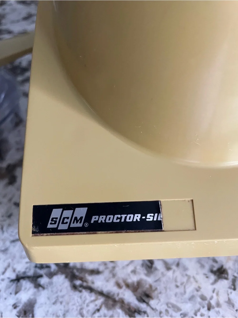 Vintage Harvest Gold 7-Speed Proctor-Silex Solid State Blender